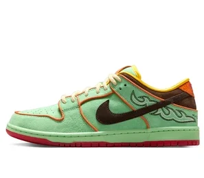 Nike SB Dunk Low Tourmaline