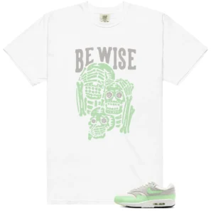 Essential Vapor Green Be Wise Graphic Shirt