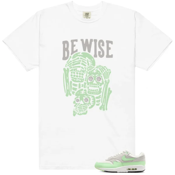 Essential Vapor Green Be Wise Graphic Shirt